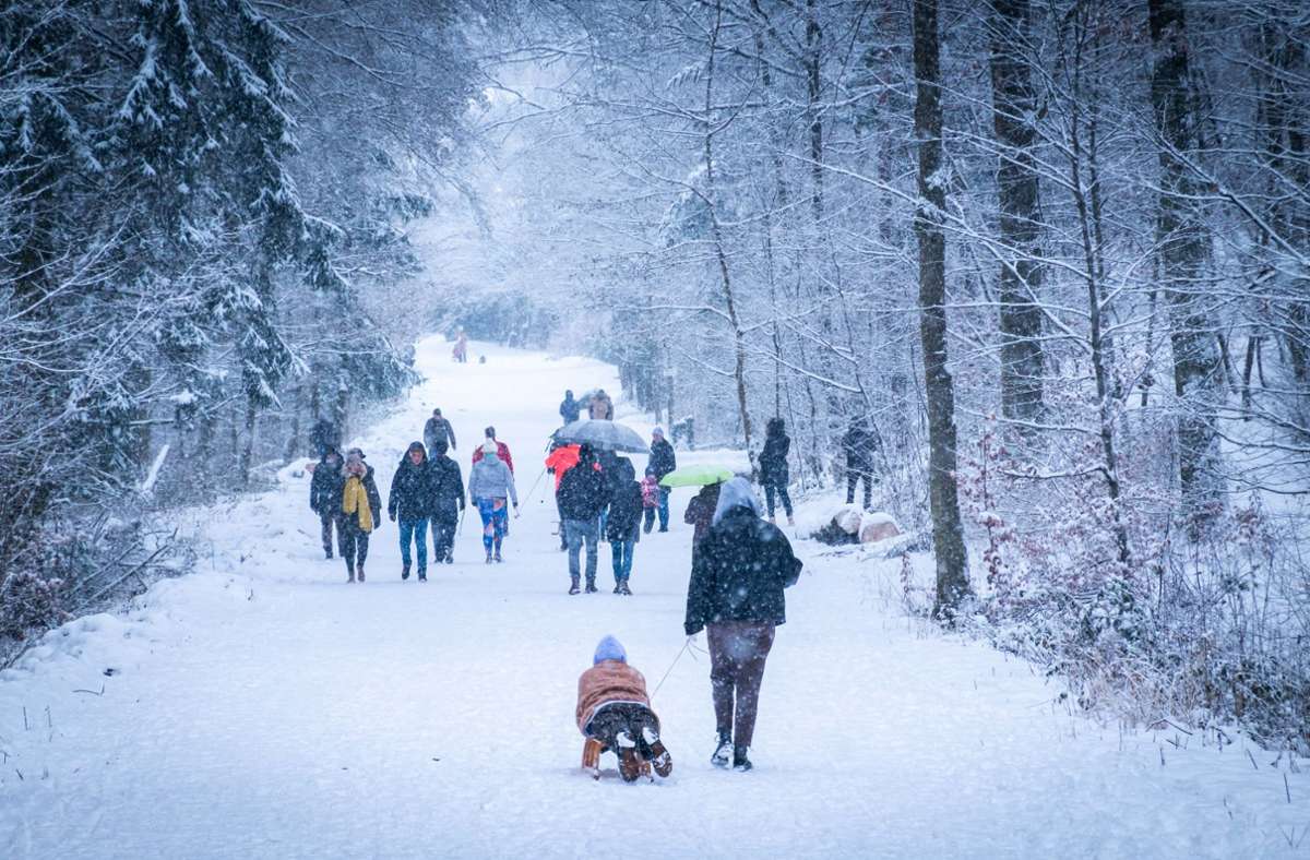Schneefall  bis in Stuttgarts Talkessel: Wie lange bleibt der Winter in der Stadt?