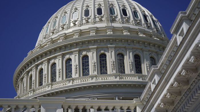 Repräsentantenhaus stimmt für Haushalt –  Shutdown droht