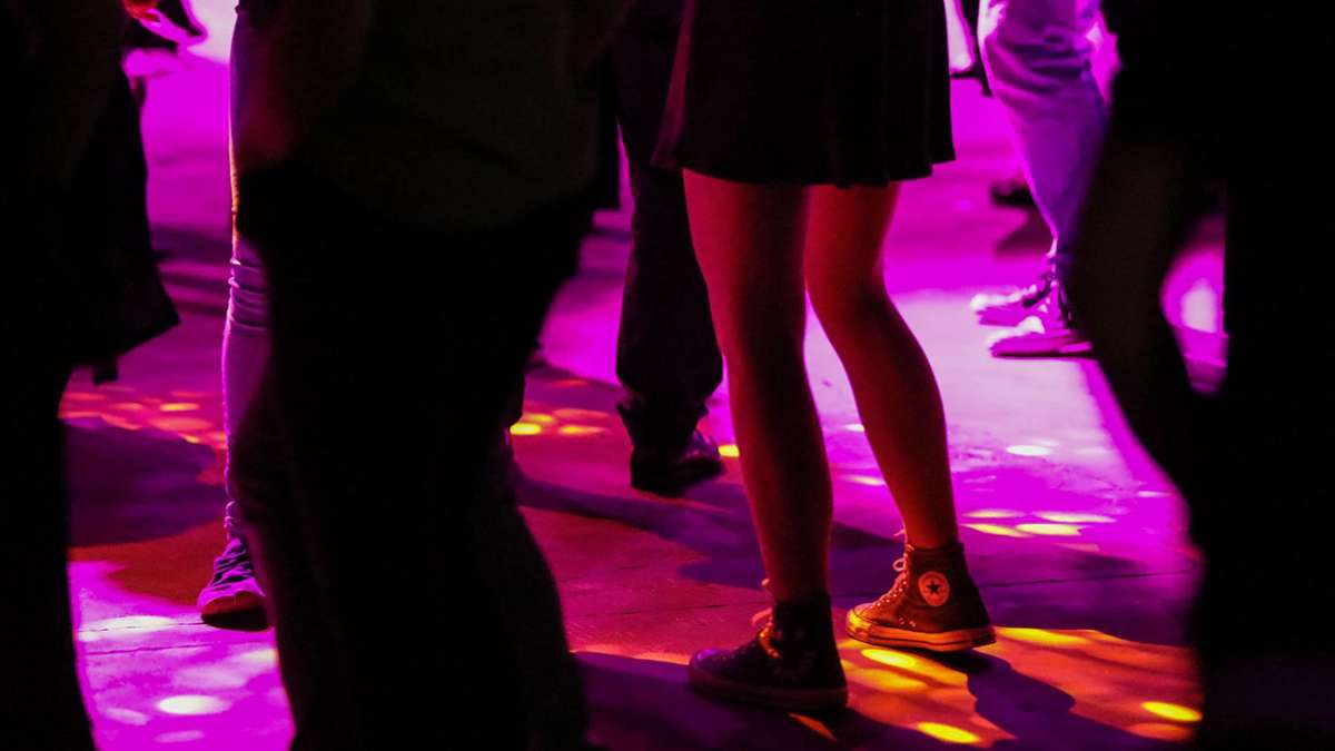 Party in Laupheim: Fußboden bricht  ein –   Feiernde krachen in Keller