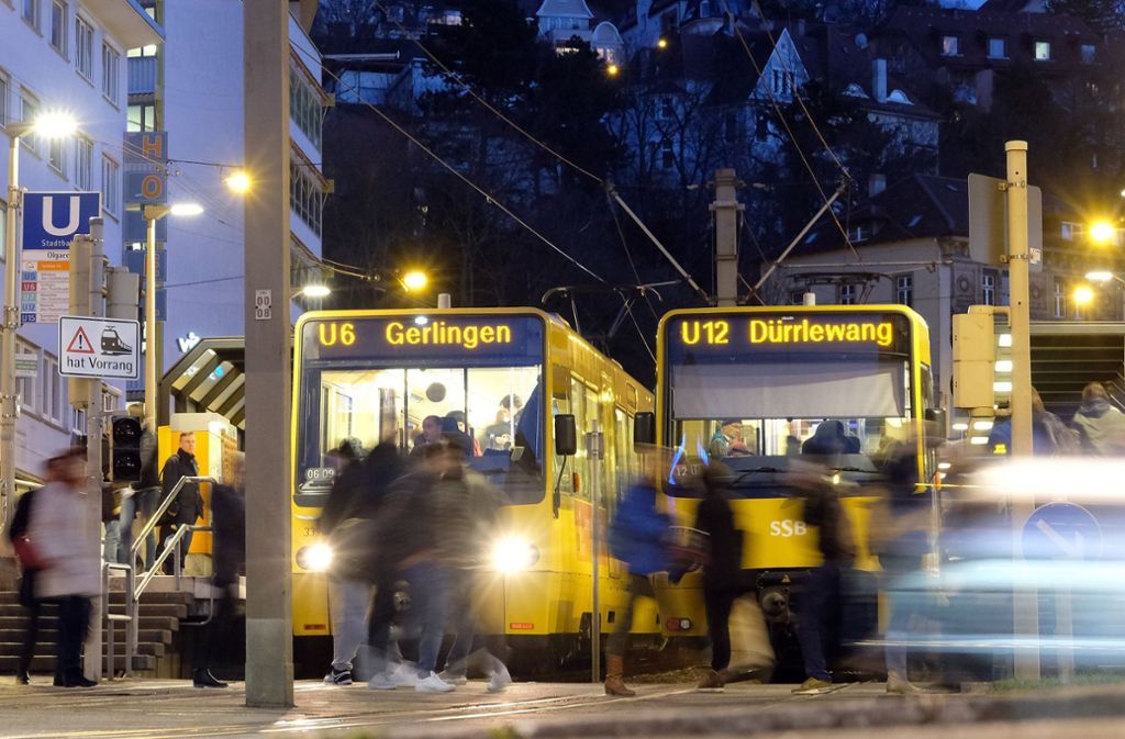 VVS präsentiert für 2017 eine erfolgreiche Jahresbilanz – Große Tarifreform soll angegangen werden: Busse und Bahnen fahren erneut Rekorde ein