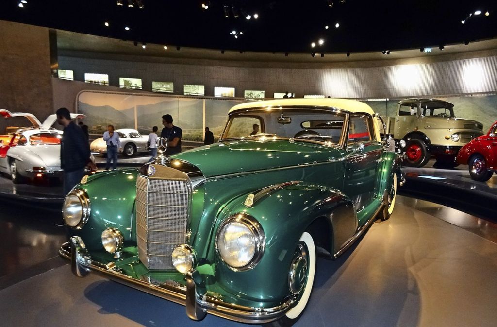 Im Mercedes-Benz-Museum: Ein  300 S Cabriolet von 1954.