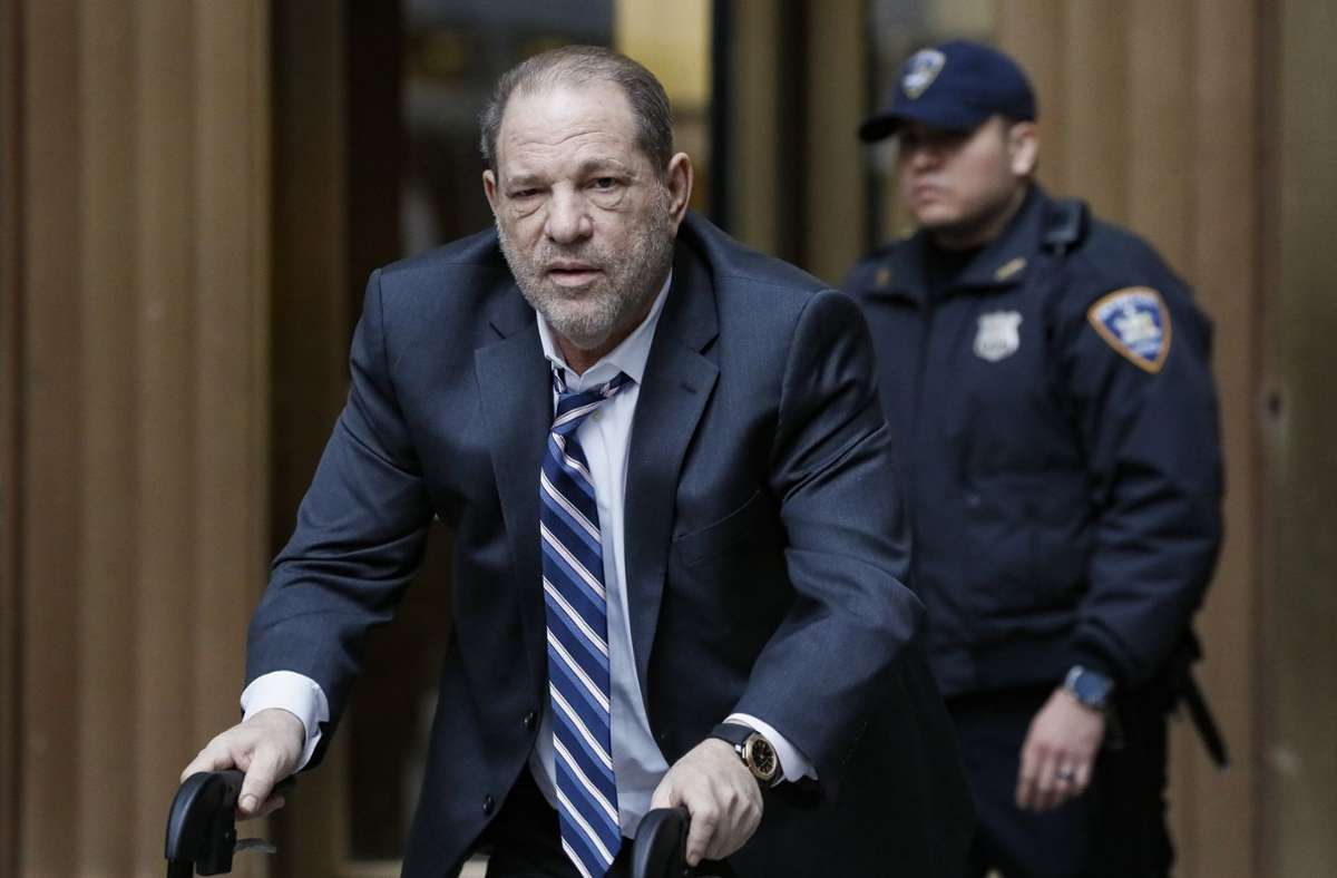 Harvey Weinstein: Film-Mogul wegen Sexualverbrechen in drei Punkten schuldig gesprochen