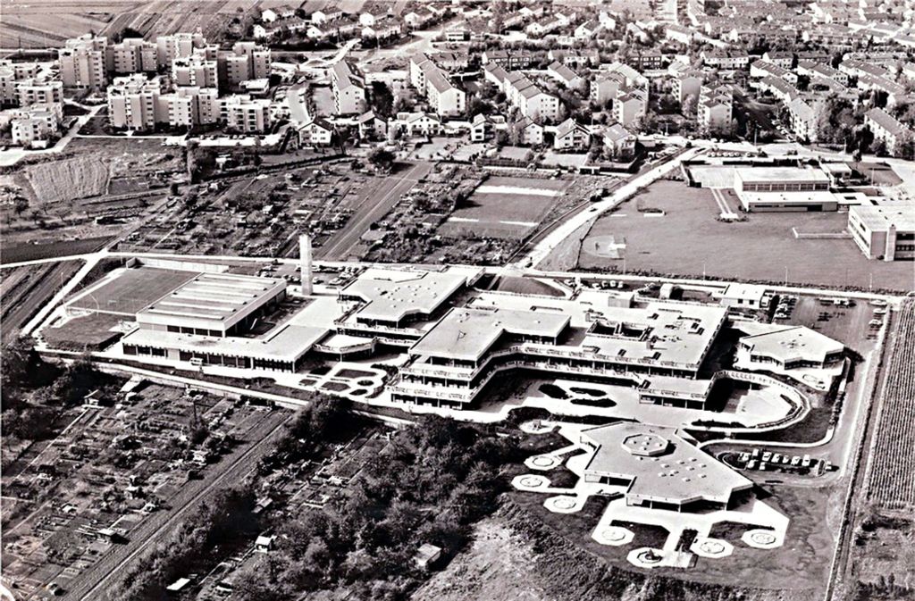 Ende des Vietnamkriegs – „Rendezvous im All“ – Rohräckerschule wird eröffnet: EZ-Jubiläumserie: Eröffnung der Rohräckerschule 1975