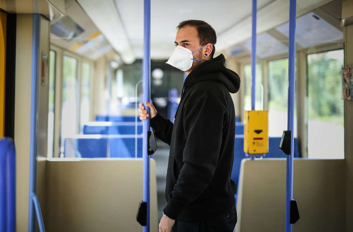 Nahverkehr in der Region Stuttgart: Verkehrsbetriebe setzen weiter auf die Maske