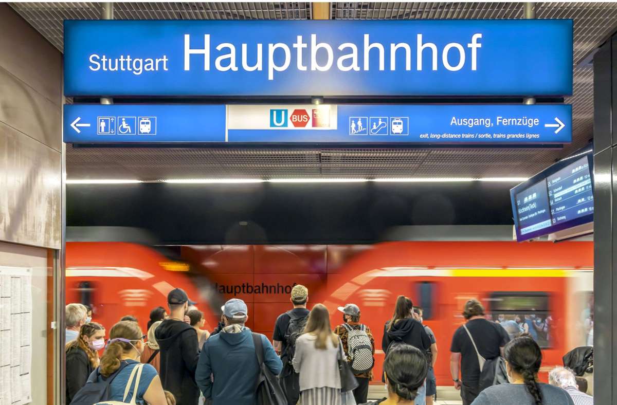 Ticket für Ü 60 wird in Stuttgart nicht weiter verbilligt: Deutschlandticket: Kein Bonus mehr für Senioren