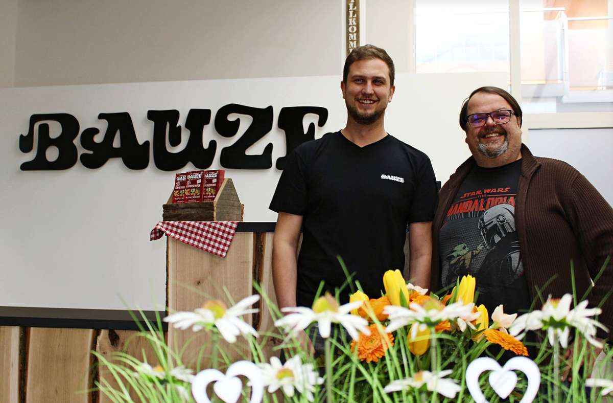 Sven Tischler (links) und Hans Doser  wollen in Bernhausen „italienisches Essen mit schwäbischen Tugenden“ anbieten. Foto: Caroline Holowiecki