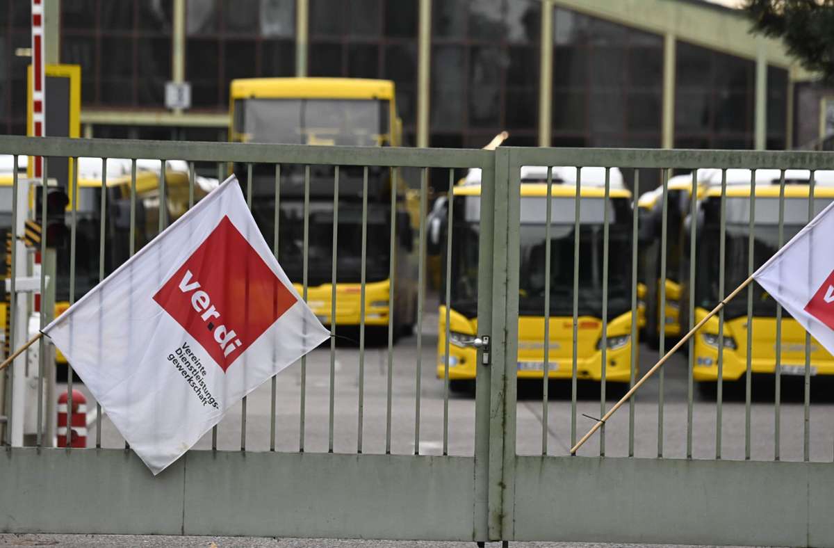 Streiks im ÖPNV: Busfahrergehalt: Nach 17 Berufsjahren rund 3300 Euro brutto
