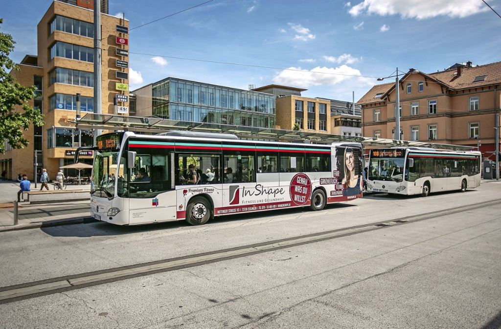 Sanierungsexperte sichert vorerst einen „lückenlosen Betrieb“ der Rexer-Busse zu: Esslingen: Rexer-Busse fahren weiter