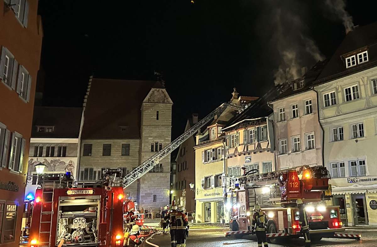 Großbrand in Überlingen: Mehrere Gebäude bei Feuer stark beschädigt