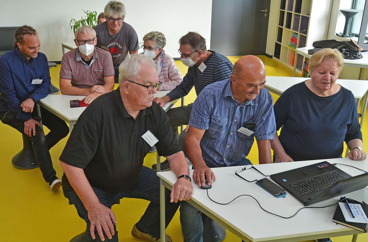 Angebot in Köngen: „Internette“ Helfer im Einsatz