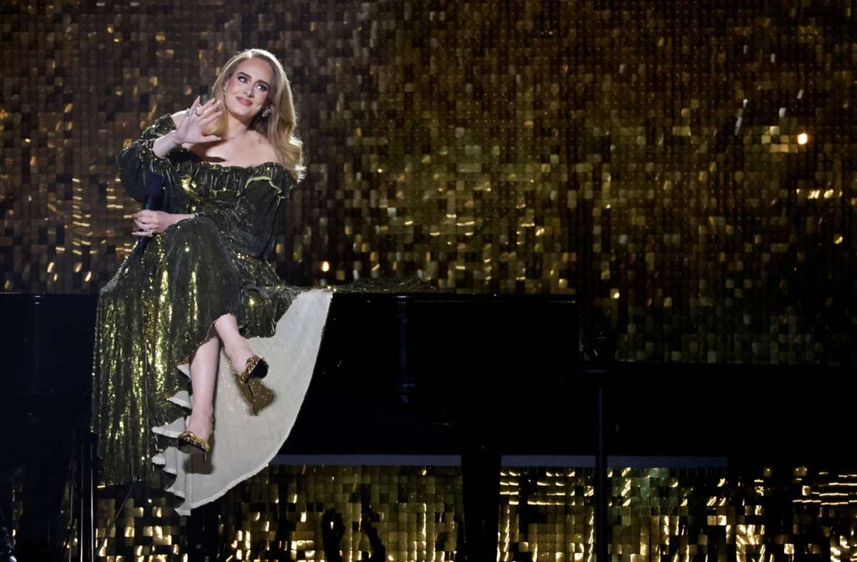 Adele bei ihrem Auftritt bei den Brit Awards.