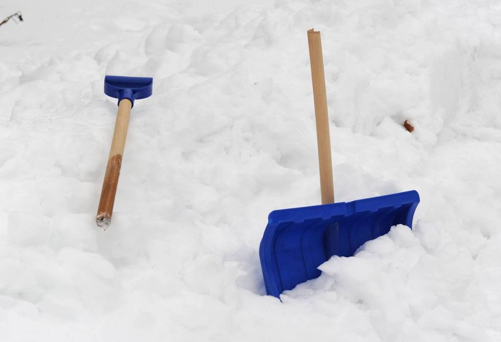 Die Polizei ermittelt wegen mehrerer Straftaten: Heiligs Blechle: Zoff ums Schneeschieben eskaliert