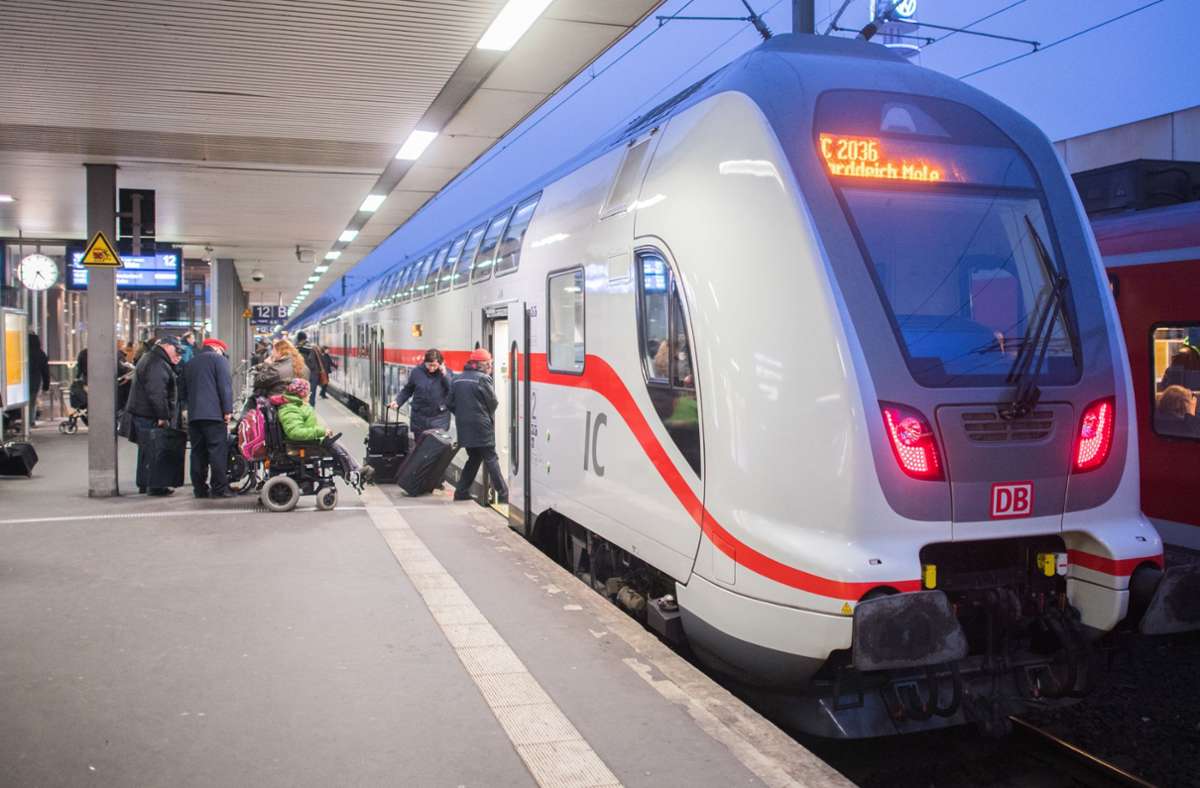 Eisenbahnverkehr in Baden-Württemberg: Der Bahn fehlen wieder Doppelstock-IC