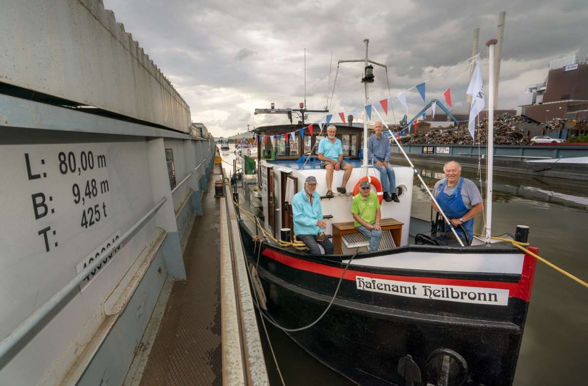 Schifffahrt auf dem Neckar: Neckarschlepper zeigt die Hafengeschichte