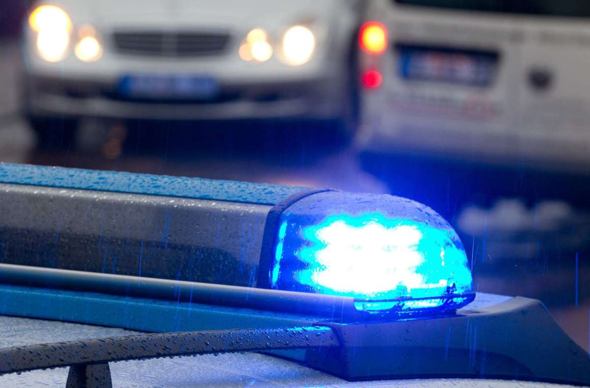 Rosenbergplatz in Stuttgart: Tankstellen-Mitarbeiterin mit Messer bedroht