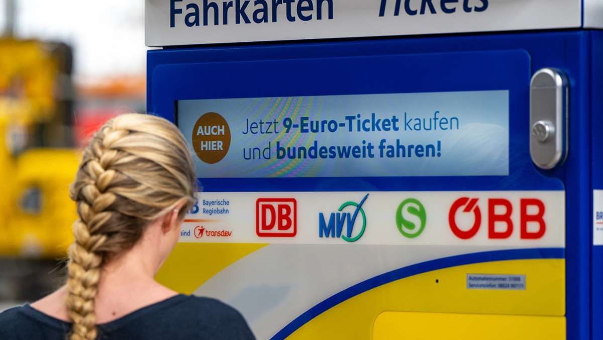 Wegen Tankrabatt und 9-Euro-Ticket: Deutsche Inflationsrate sinkt auf 7,6 Prozent