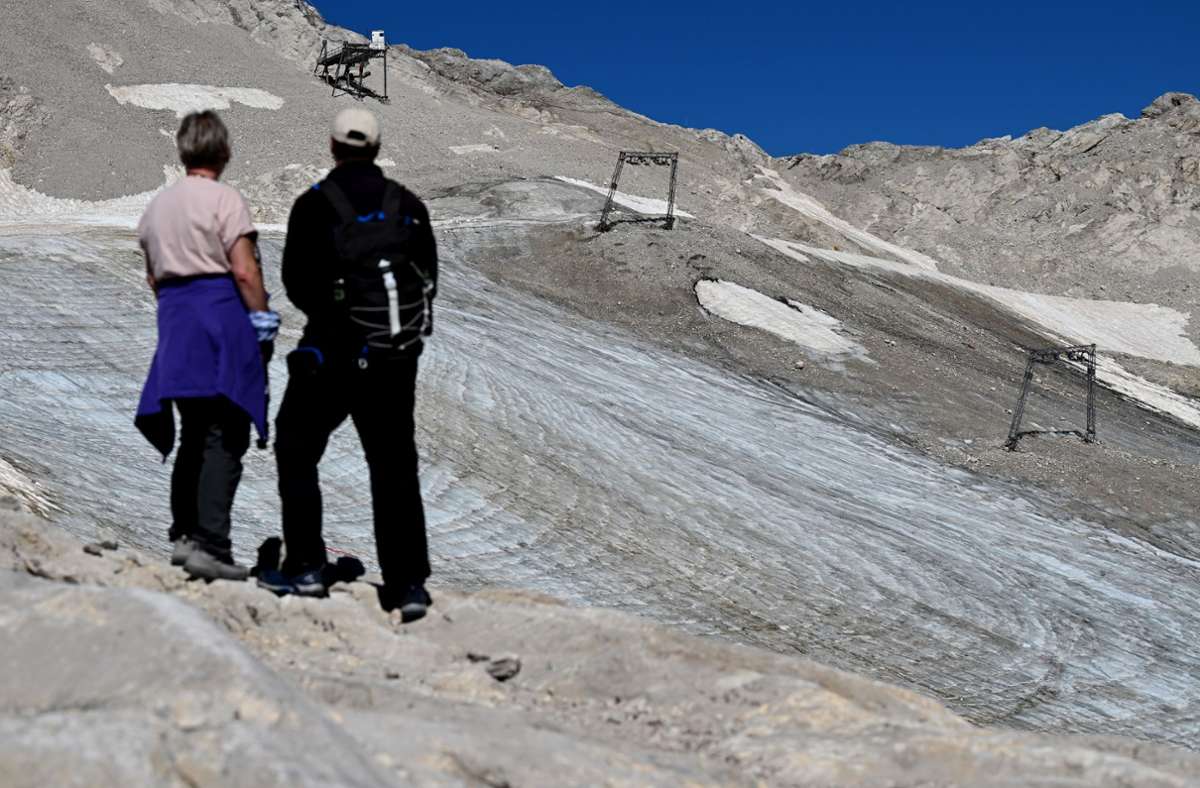 Nur eine von vielen Folgen der Klimaerwärmung: Gletscher wie der Nördliche Schneeferner auf der Zugspitze stehen kurz vor dem Verschwinden. Foto: dpa/Angelika Warmuth