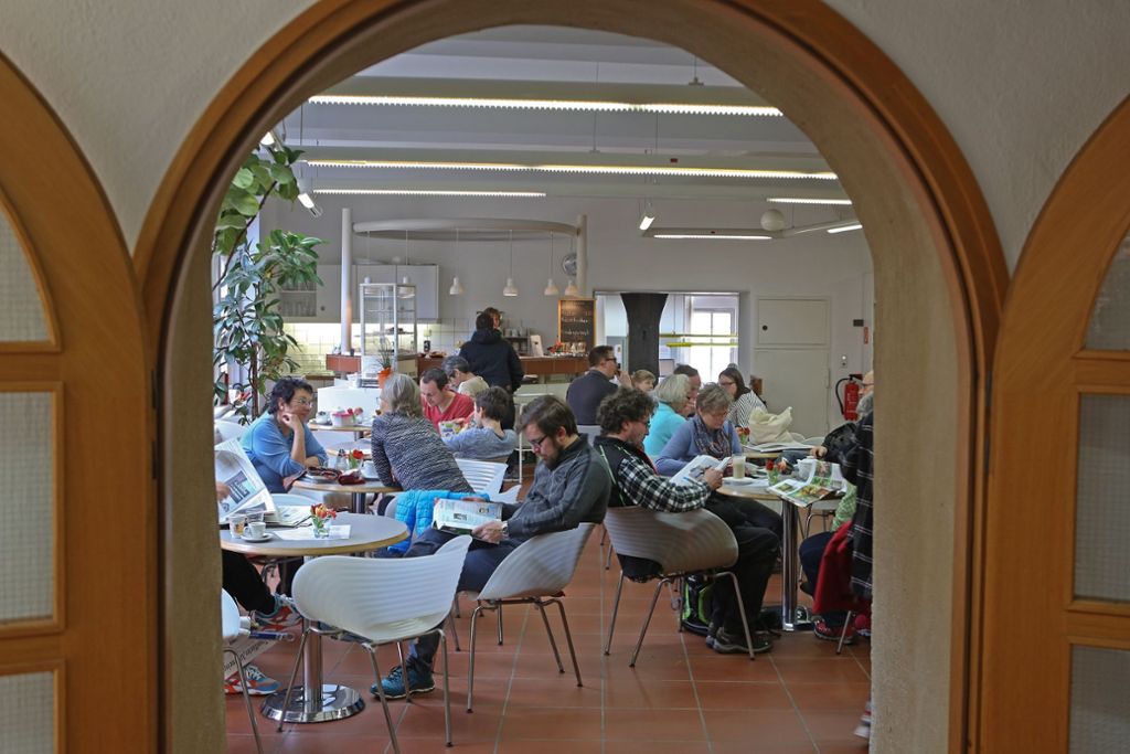 Lebhafte Debatte bei einer Anhörung der Freien Wähler zur Zukunft der Stadtbibliothek: Visionen für die Esslinger Bücherei