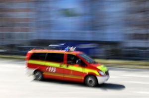 Die Feuerwehr rückte nach einem   Gasaustritt in Baden-Baden aus.  (Symbolfoto) Foto: dpa/Stephan Jansen