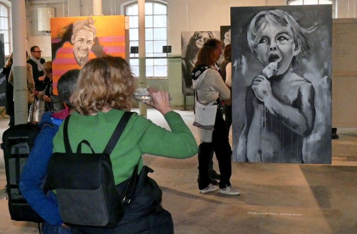 Ausstellung in Wendlingens Neckarspinnerei: Wenn Kunst anregt zur Selbstreflexion
