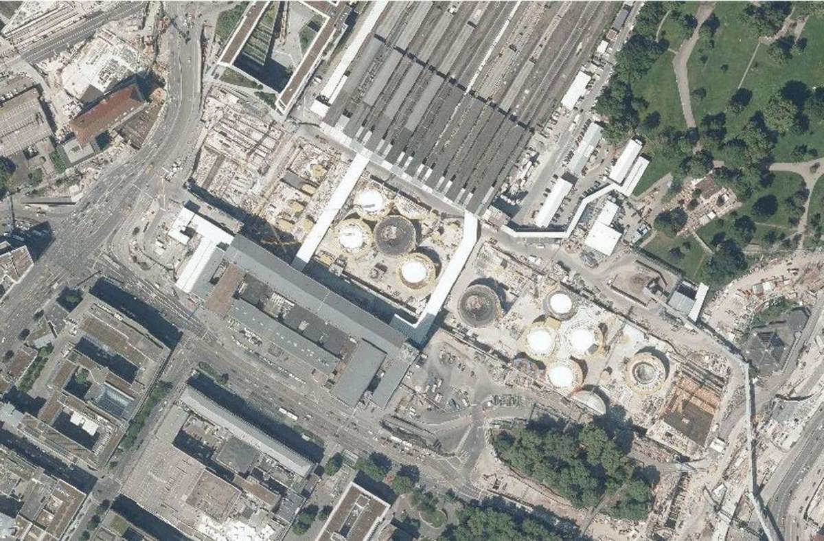 Der Stuttgarter Hauptbahnhof im Sommer 2020. Wie es vor 50 Jahren hier aussah, zeigt das folgende Bild.