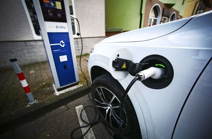Elektromobilität in Altbach: Gemeinderat sagt Nein zu Stromtankstellen