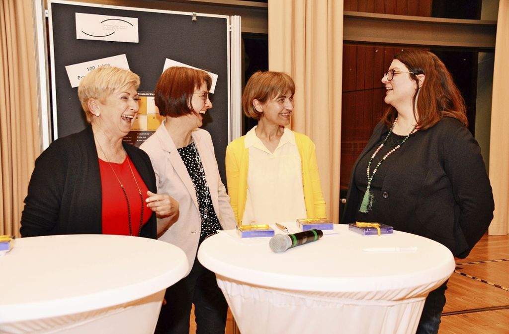 Manuela Rukavina appelliert an alle Frauen, aktiver zu sein – Gemeinderätinnen als Vorbilder: Frauenratsvorsitzende spricht in Wernau