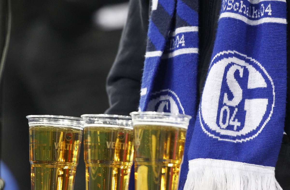 FC Schalke 04: Kurioses Angebot: Fan will Absteiger 50 000 Euro leihen