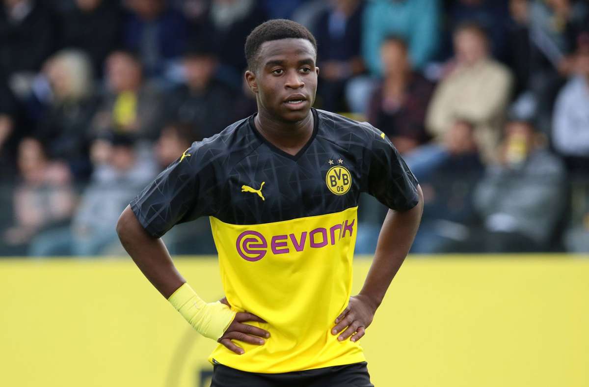 Talent von Borussia Dortmund: Hass-Tiraden gegen Youssoufa Moukoko  sorgen für Empörung