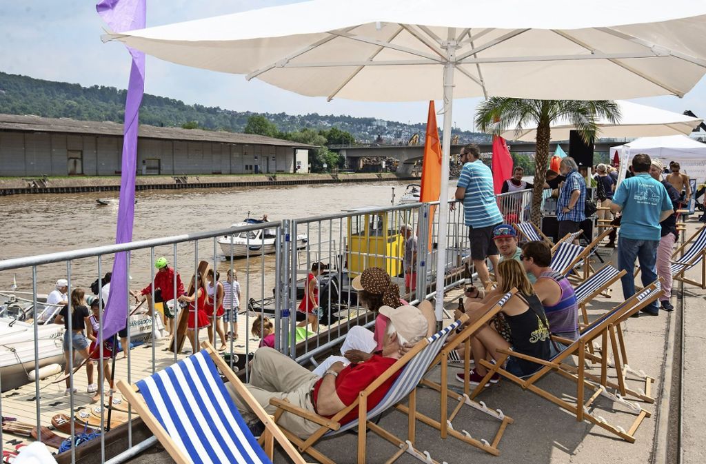 Hafenfest lockt tausende Besucher und gibt Einblicke in sonst verschlossene Bereiche: Plochinger Hafen feiert Geburtstag