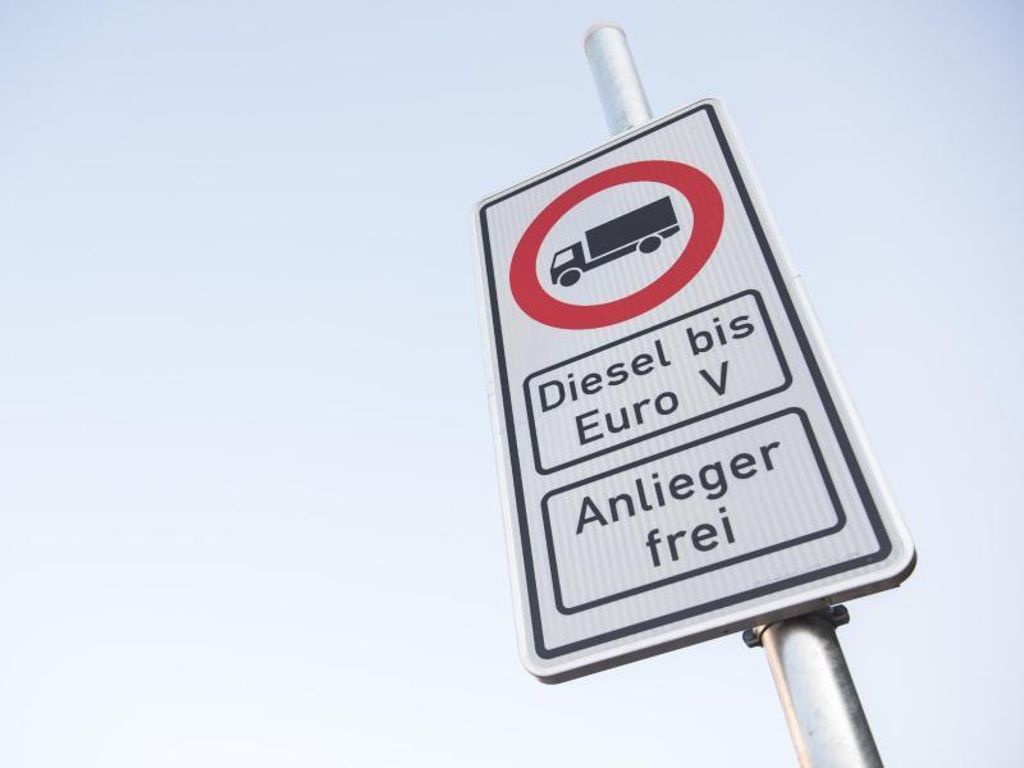 Fahrverbote zeichnen sich ab: Alte Diesel müssen draußen bleiben