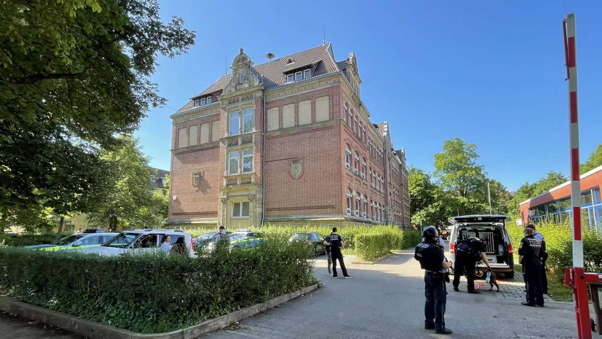 Nach Bluttat an Esslinger Schule: Mann muss sich vor Gericht verantworten