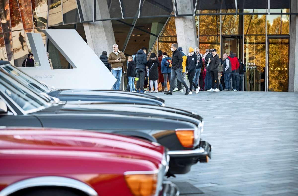 Mercedes-Benz-Museum Stuttgart: Ehrung eines  Traums mit Motor