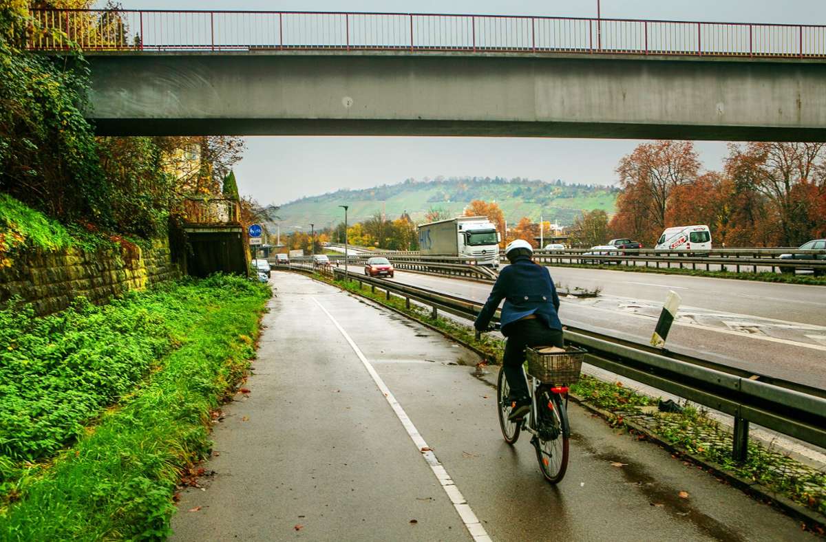 Radschnellweg Esslingen: Landwirte lehnen Trasse durch Pliensauvorstadt ab