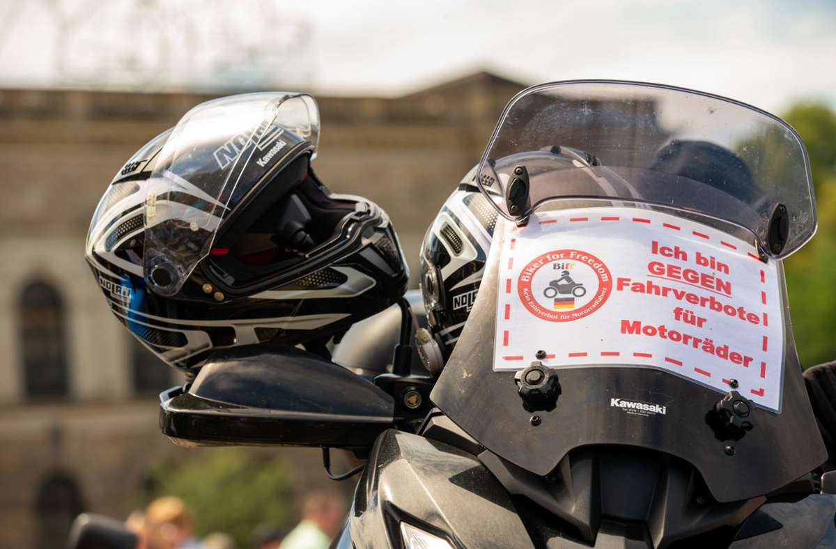 Motorrad-Demonstration in Baden-Württemberg: Verkehrsclub kritisiert die Biker-Proteste