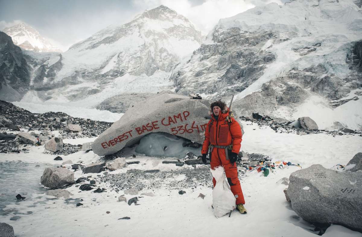 Extrembergsteiger aus Bielefeld: Allein, im Winter, ohne Sauerstoff – bezwingt Jost Kobusch den Mount Everest?