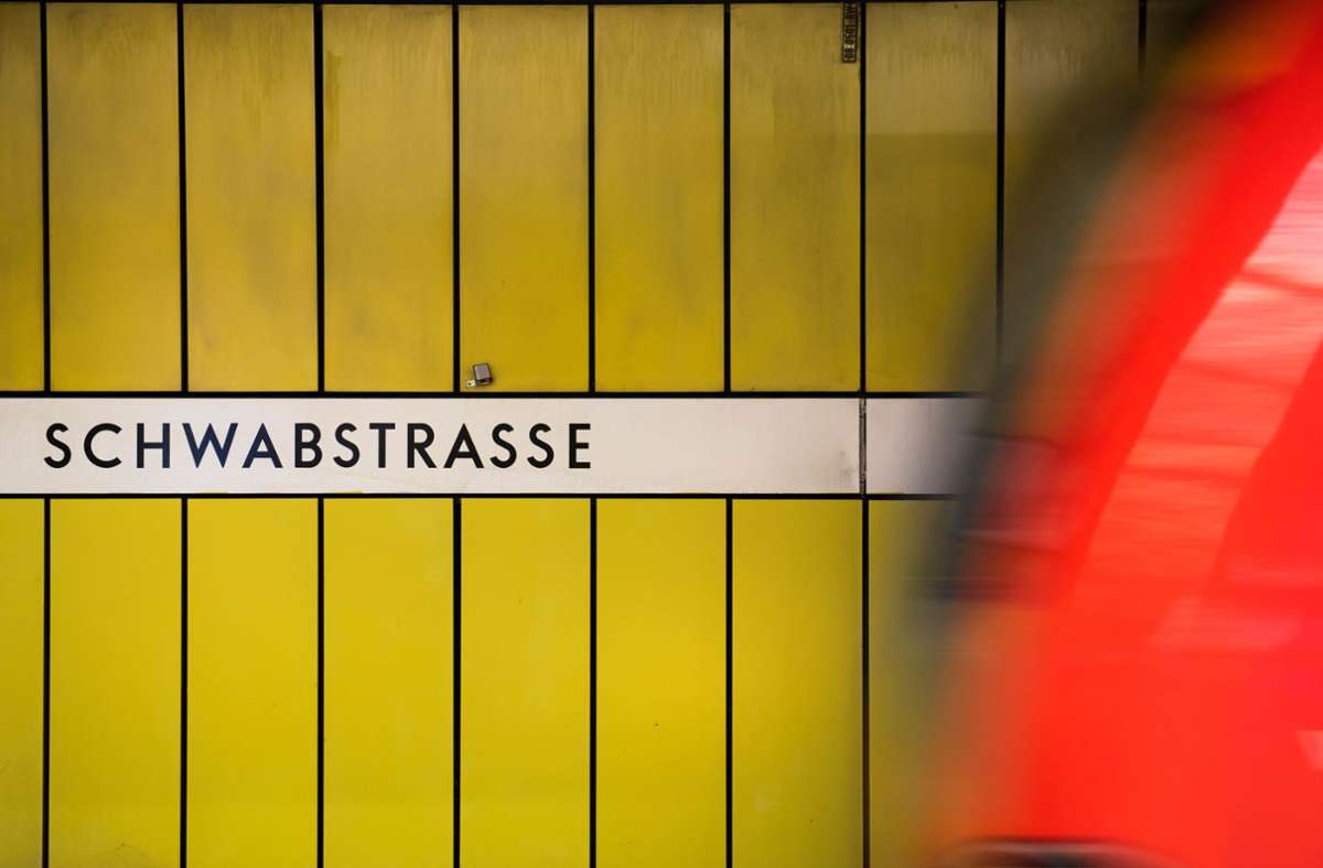 S6 in Richtung Schwabstraße: Mann entblößt sich in Stuttgarter S-Bahn