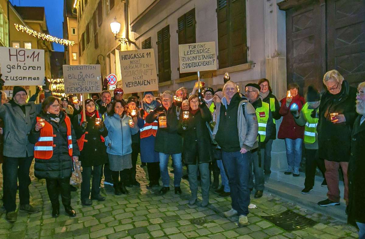 Esslinger Bücherei-Debatte: Zeichen der Solidarität für die Stadtbibliothek