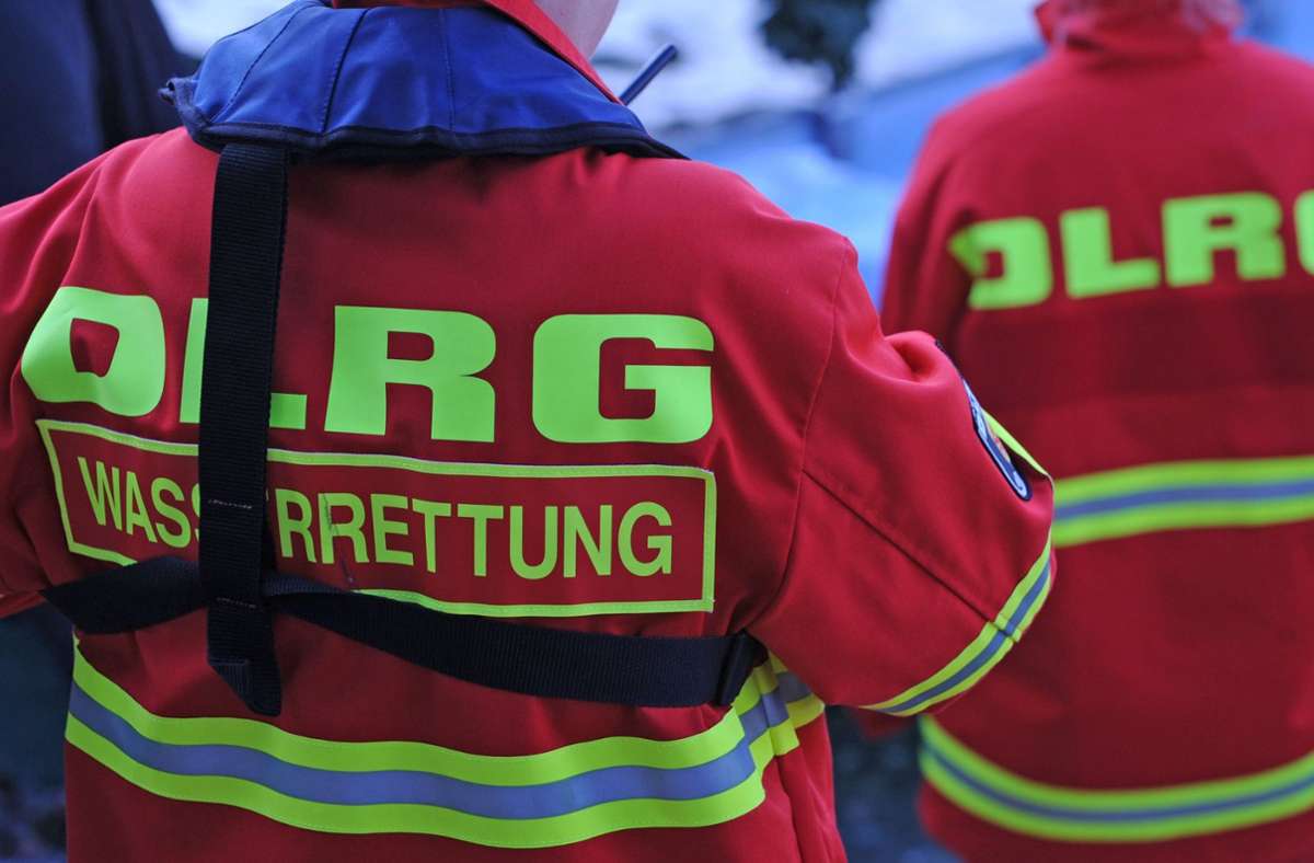 Philippsburg im Kreis Karlsruhe: 31-Jähriger nach Sturz in Kanal vermisst