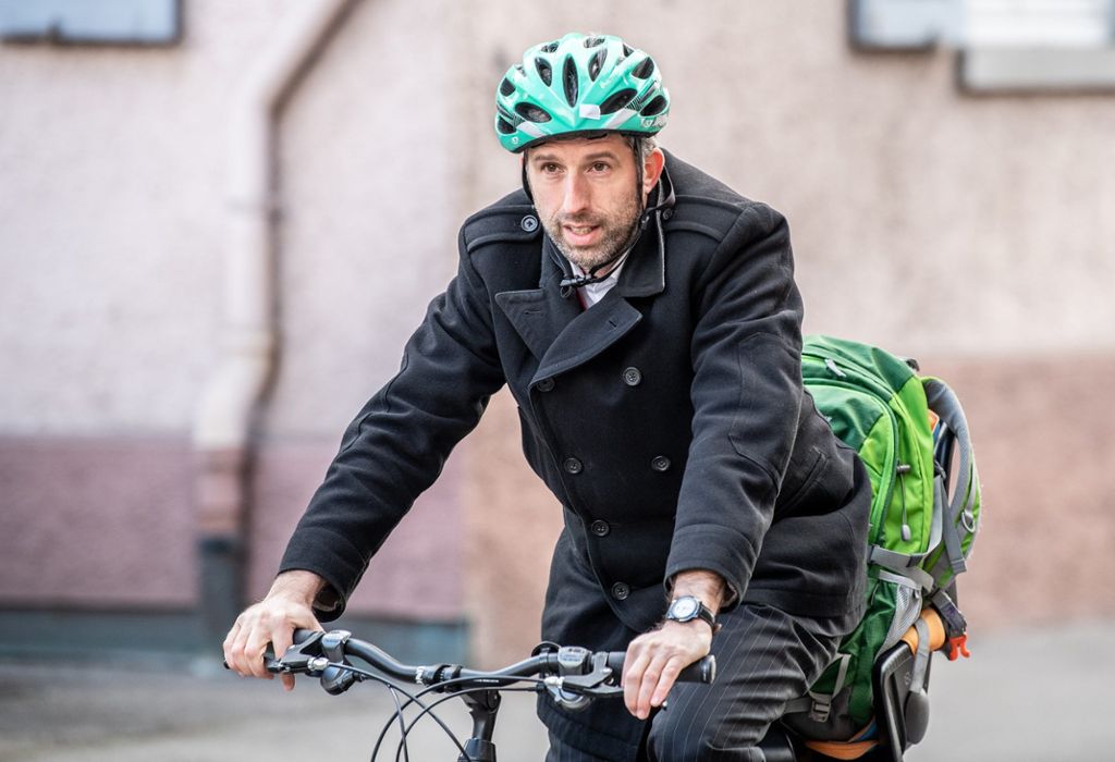 OB Palmer will die schnellen Zweiräder als Alternative für Pendler etablieren: Tübingen will Fahrradwege für schnelle E-Bikes freigeben