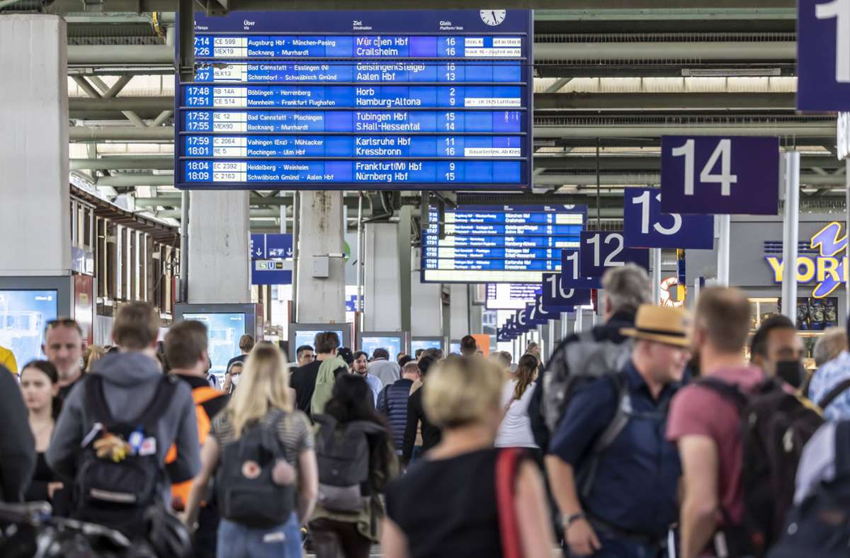 Ende 2025 werden sich die Fahrpläne rund um Stuttgart ändern. Foto: Imago/Arnulf Hettrich