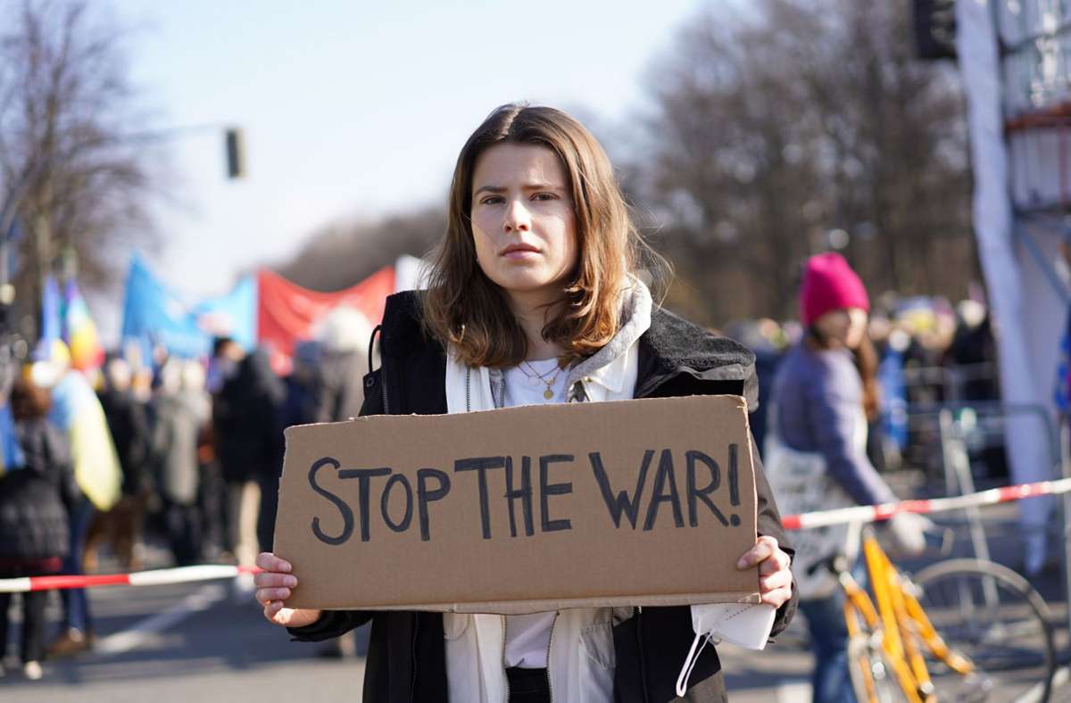 Die Demonstranten forderten ein Ende des Krieges.