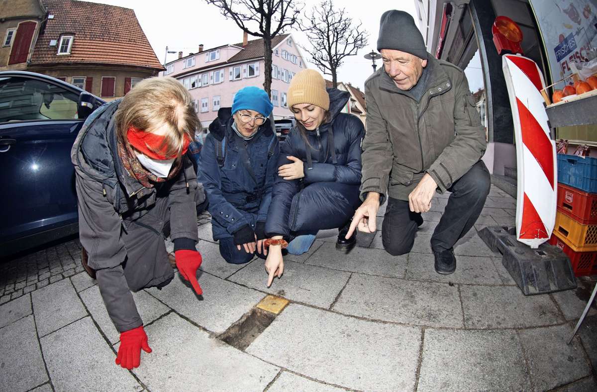Gedenken in Esslingen: Polizei entdeckt  gestohlene Stolpersteine