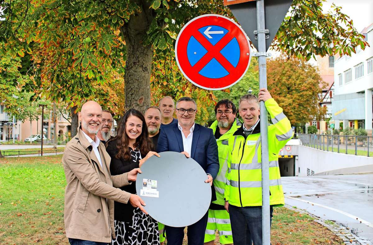 Recycling-Schild in Kirchheim: Wie aus alten Verkehrsschildern neue werden