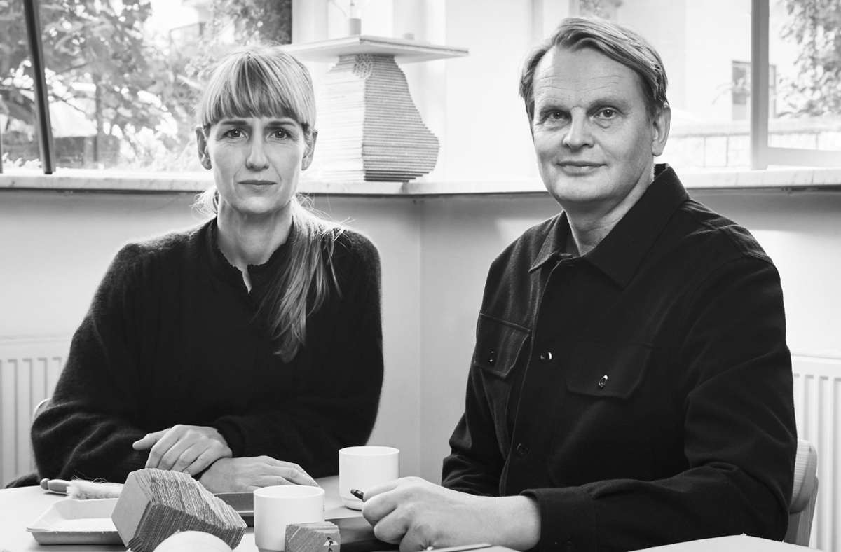 Die schwedischen Designer Gabriella Gustafson und Mattias Ståhlbom entwerfen unter dem Namen TAF Studio Sofas, Tische, Stühle und Leuchten  für renommierte Firmen wie Artek und Muuto. Auch für Museen haben sie jüngst Möbel gestaltet.