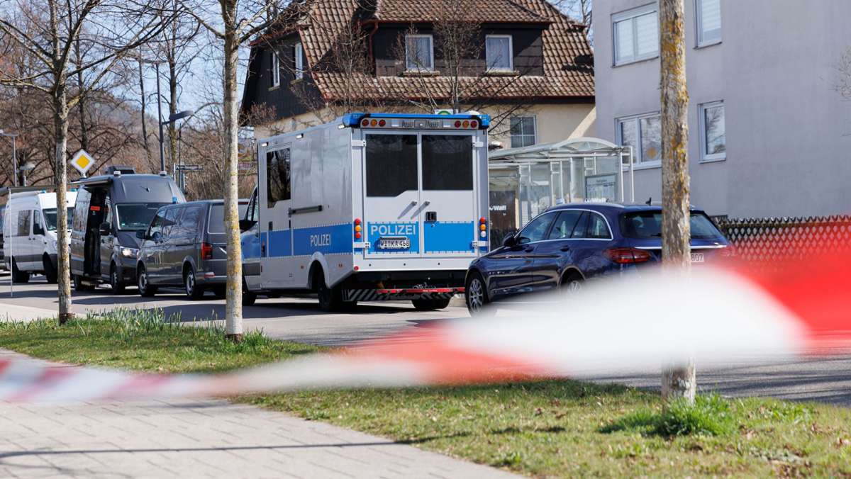 Bei „Reichsbürger“-Razzia in Reutlingen: Strobl: Erschreckendes und „perverses“ Waffenarsenal gefunden