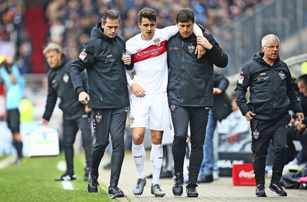 Kieferbrüche, bis zu acht Wochen Pause: Wie der VfB mit der Verletzung des Kapitäns umgeht: Notstand in der VfB-Abwehr