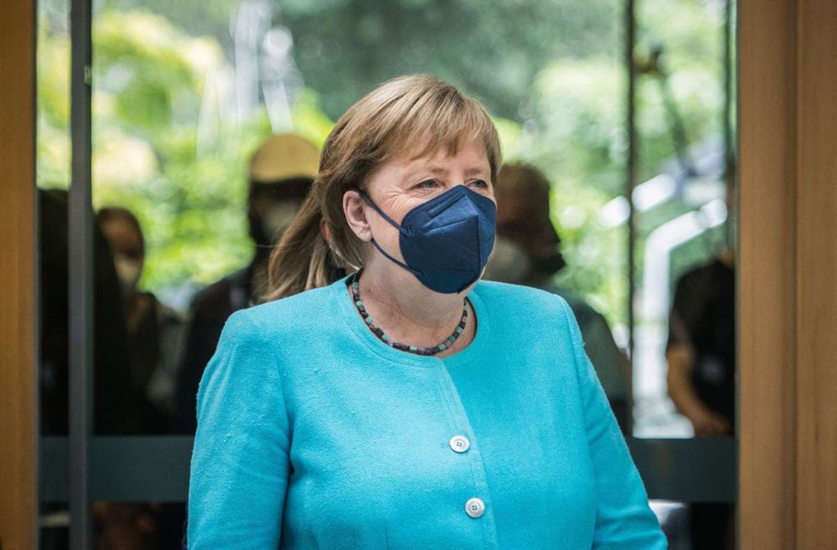 Warnung vor vierter Corona-Welle: Merkel: „Jede einzelne Impfung zählt“