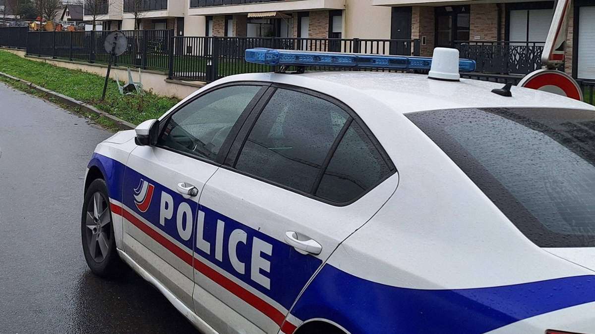 Paris: Polizisten erschießen mit Fleischerbeil bewaffneten Angreifer