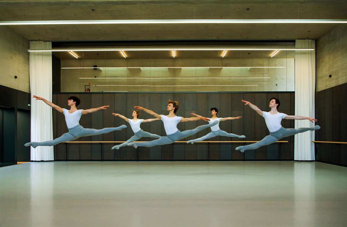 Es braucht viel Disziplin und Fleiß, bis Ballett zur Kunst wird: Nachwuchstänzer trainieren im Neubau der John-Cranko-Schule.